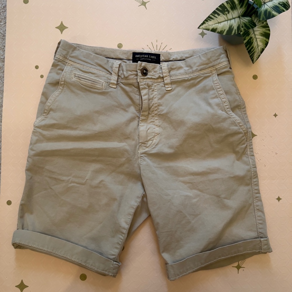 American Eagle Extreme Flex Slim Khaki Shorts - 28